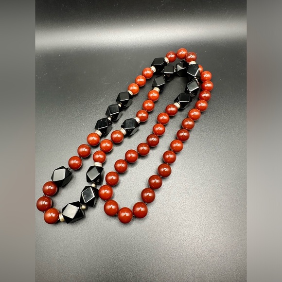 Vintage 15-11 MM ONYX & ORANGE JASPER BEAD 32" NECKLACE heavy - Picture 13 of 14